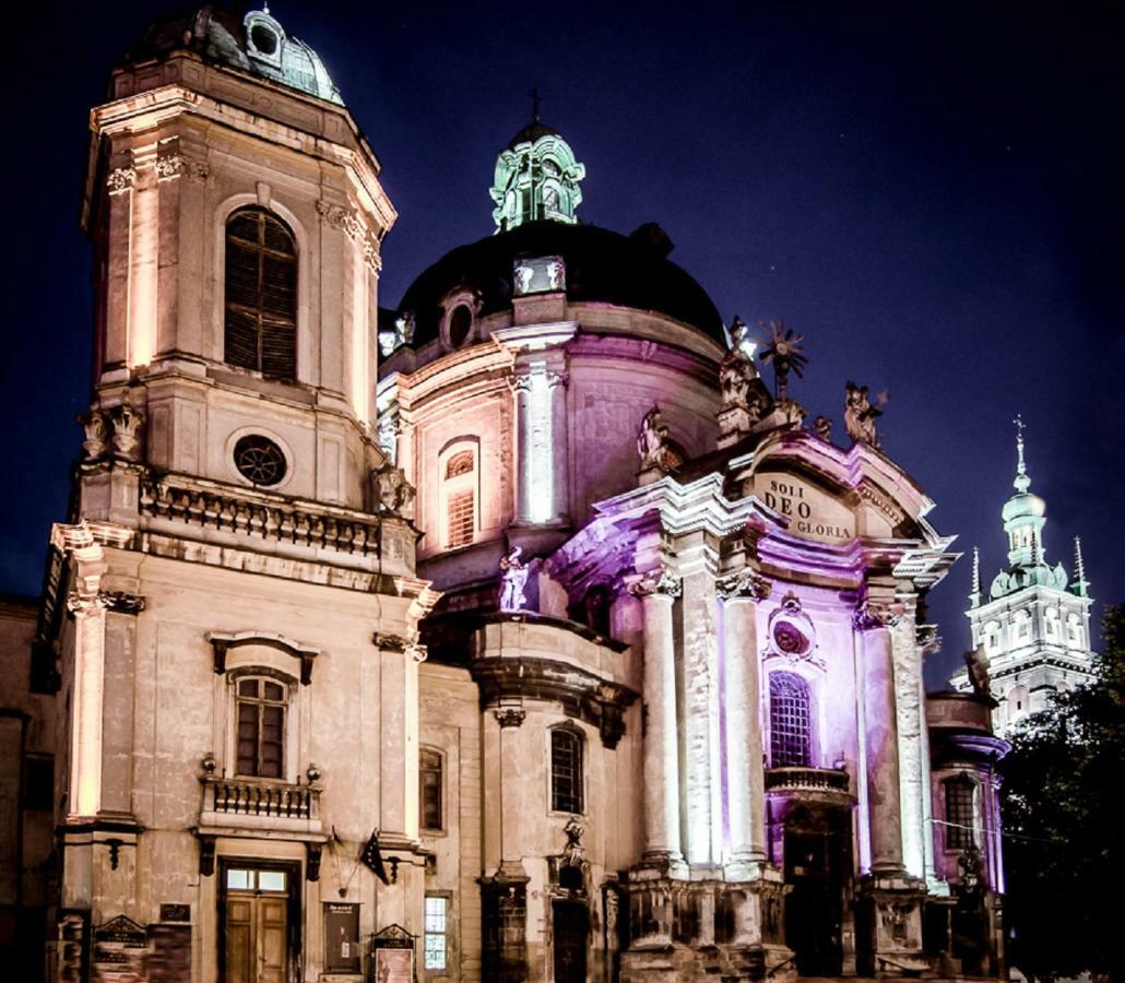Smart Apartments Lviv Bagian luar foto